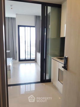 1-BR Condo at Mazarine Ratchayothin near BTS Ratchayothin (ID 995365)