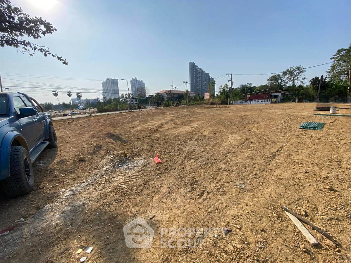 picture 1,476 m² Land for Sale close to Pattaya (ID 2136980) - 2/5