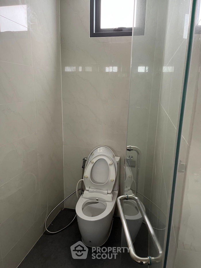 picture 3-BR Condo at Mayfair Place Sukhumvit 50 near BTS On Nut (ID 1390467) - 10/11
