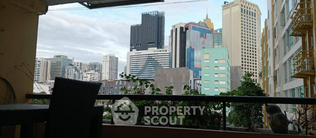 picture 3-BR Condo at Siam Penthouse 1 Condominium near BTS Nana (ID 2054780) - 27/38