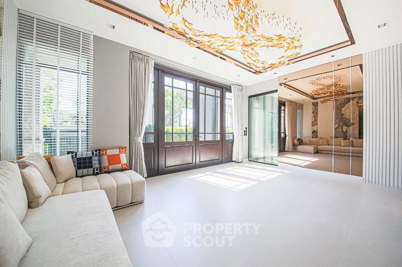 ขายบ้านเดี่ยว : บ้าน 5-ห้องนอน ที่ แกรนด์ บางกอก บูเลอวาร์ด กรุงเทพกรีฑา ใน คลองสามประเวศ (ID 1385585)