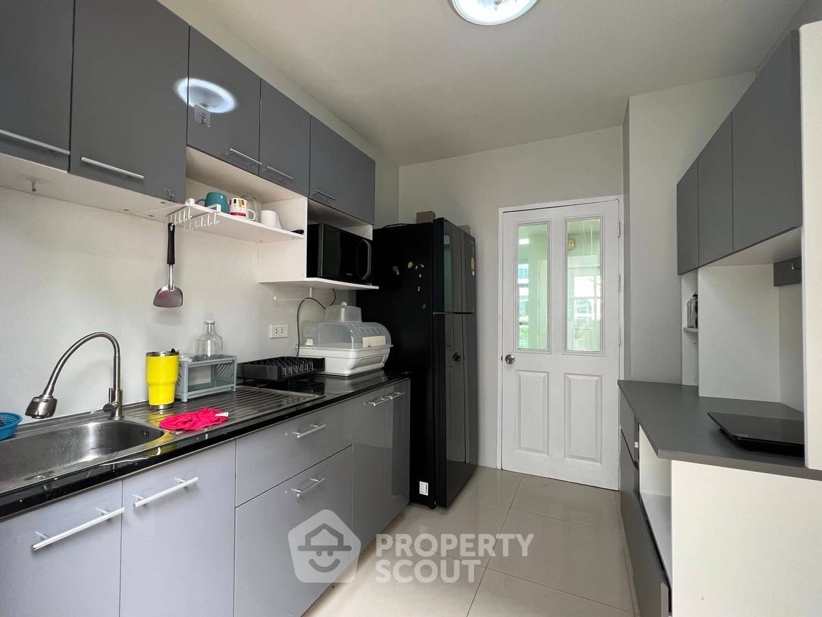 picture 3-BR House at Baan Baramed in Dokmai (ID 2204287) - 10/13