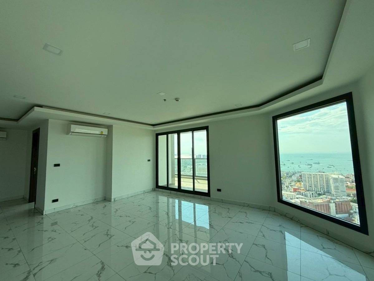 picture 4-BR Condo at Arcadia Millennium Tower close to Pattaya South (ID 2137480) - 10/13