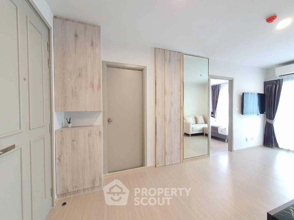 picture 2-BR Condo at The Parkland Charan - Pinklao near MRT Bang Yi Khan (ID 1930260) - 2/11