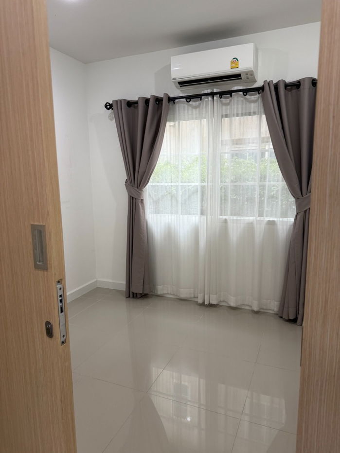 รูป 🏠 เช่าบ้านเดี่ยว หัวมุมซอย โครงการ Golden Neo บางแค - รูปที่ 9/13