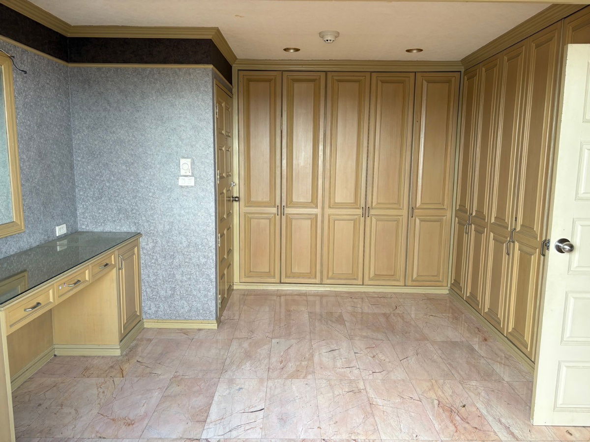 รูป FQ ขายคอนโด Floraville  ราคา 4,990,000 บาท [KOs250901] - รูปที่ 3/11