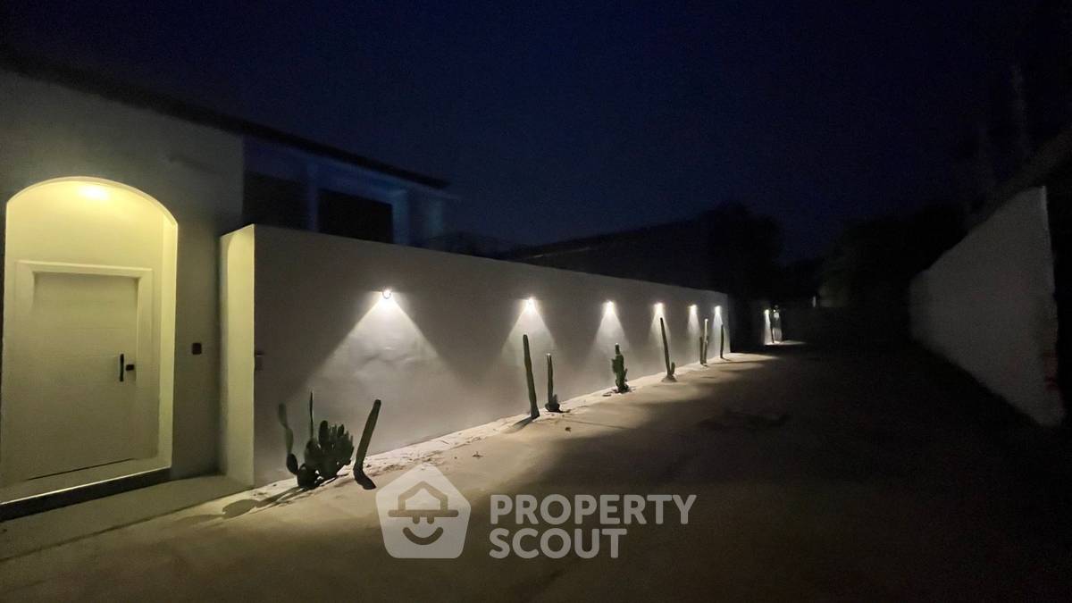 รูป วิลล่า 4-ห้องนอน ที่ ฮอร์สชู พ้อยท์ ใน โป่ง (ID 2109876) - รูปที่ 15/19