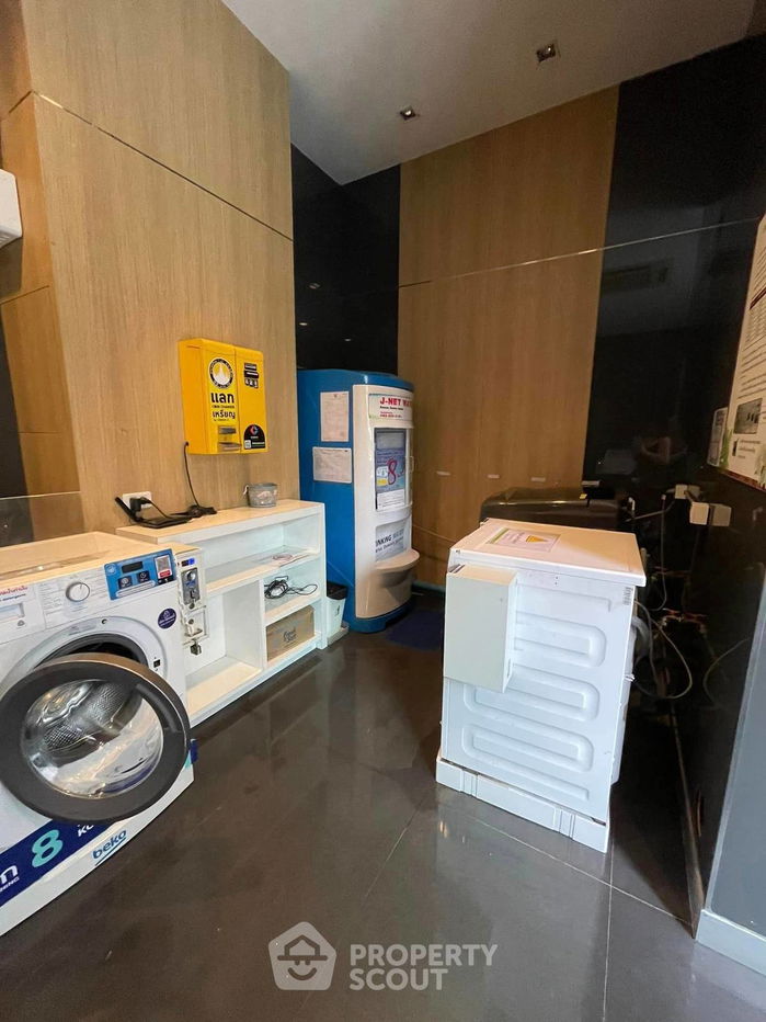 picture 1-BR Condo at Ideo Mobi Charan Interchange near MRT Fai Chai (ID 1467019) - 17/18