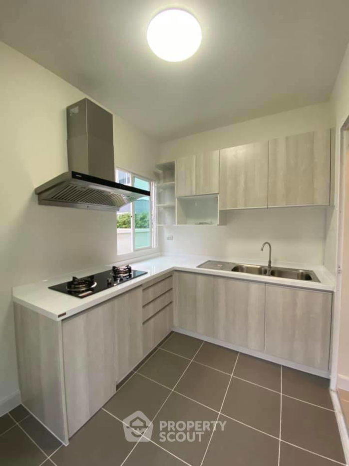 picture 4-BR House at Perfect Place Windmill Ramintra-Wongwaen in O Ngoen (ID 1594626) - 4/6