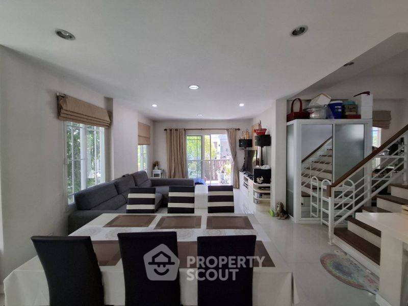 picture 3-BR House at Manthana Rama 9 – Srinakarin in Hua Mak (ID 2150267) - 2/10