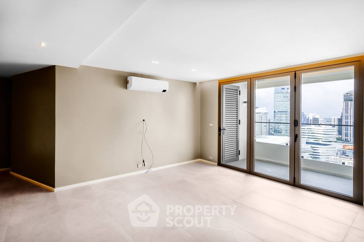 picture BRAND NEW PENTHOUSE WITH CITY AND RIVER VIEWS BEHIND EMQUARTIER IN PHROM PHONG (ID 1491574) - 11/40