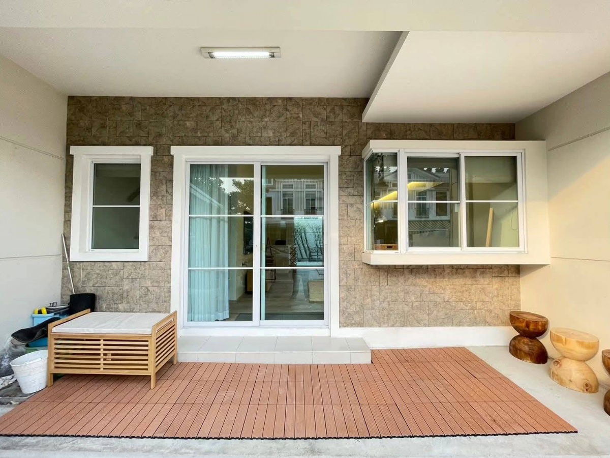 รูป T 1434 ให้เช่า ทาวน์โฮม 2 ชั้น ม.Indy​ บางนา​-รามคำแหง​2​ บ้านสวย เฟอร์นิเจอร์ครบ พร้อมอยู่ ราคา 65,000 บาท - รูปที่ 3/17