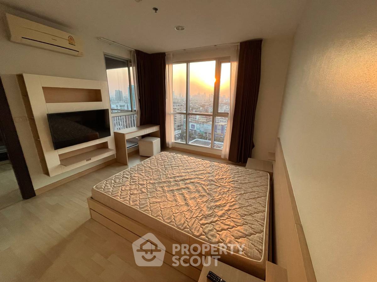 picture 1-BR Condo at Rhythm Ratchada near MRT Ratchadaphisek (ID 1866434) - 9/16