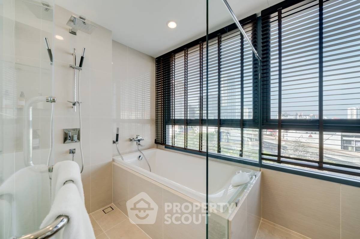 picture 2-BR Condo at Ideo Mobi Sukhumvit 66 near BTS Udom Suk (ID 890167) - 3/14