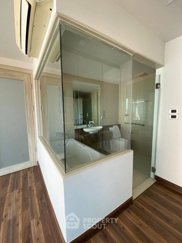 picture 2-BR Condo at The Peak Towers close to Phratamnak (ID 1510236) - 12/13