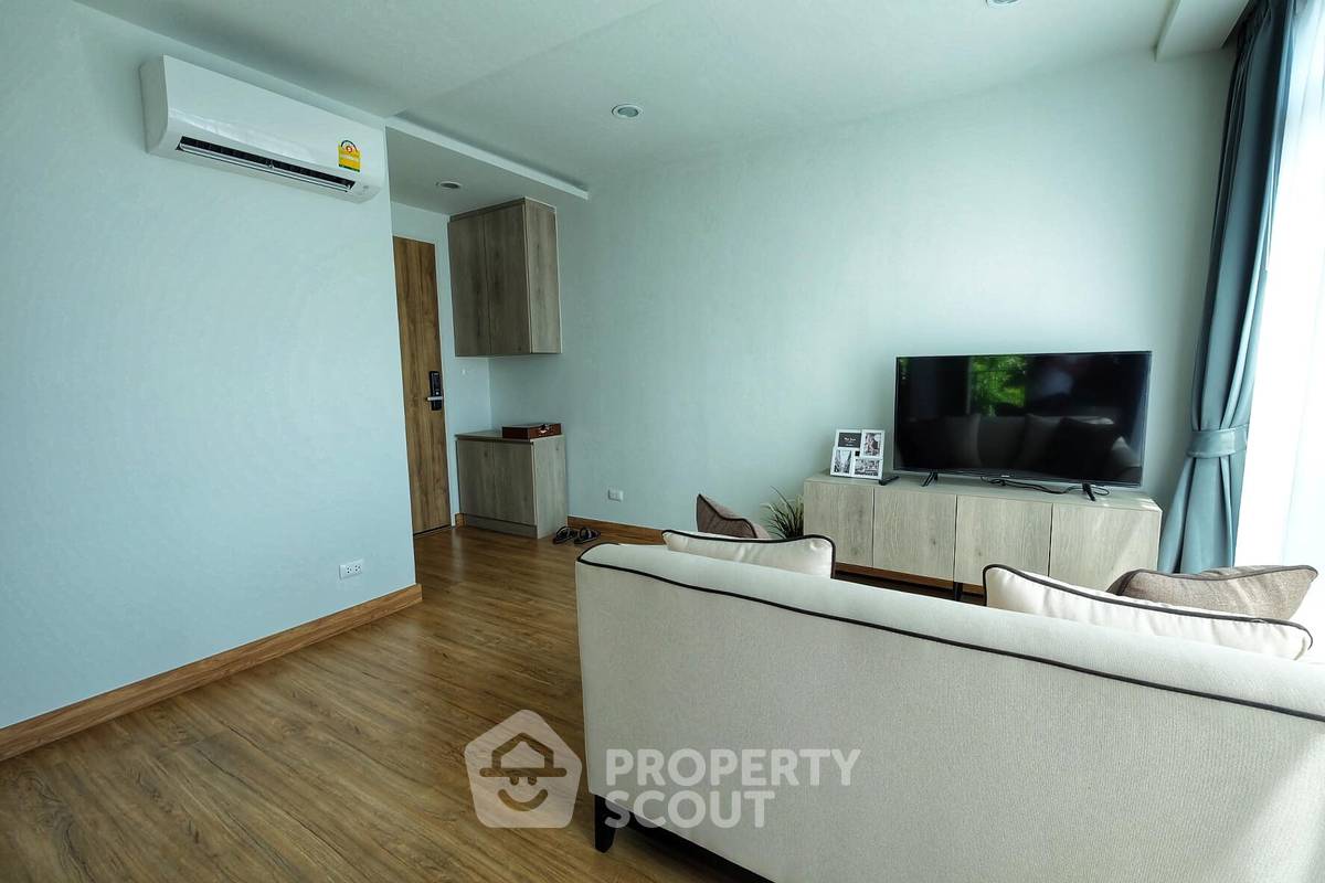 picture 1-BR Condo at The Unique Ekamai-Ramintra in Khlong Chaokhun Sing (ID 1207015) - 2/9