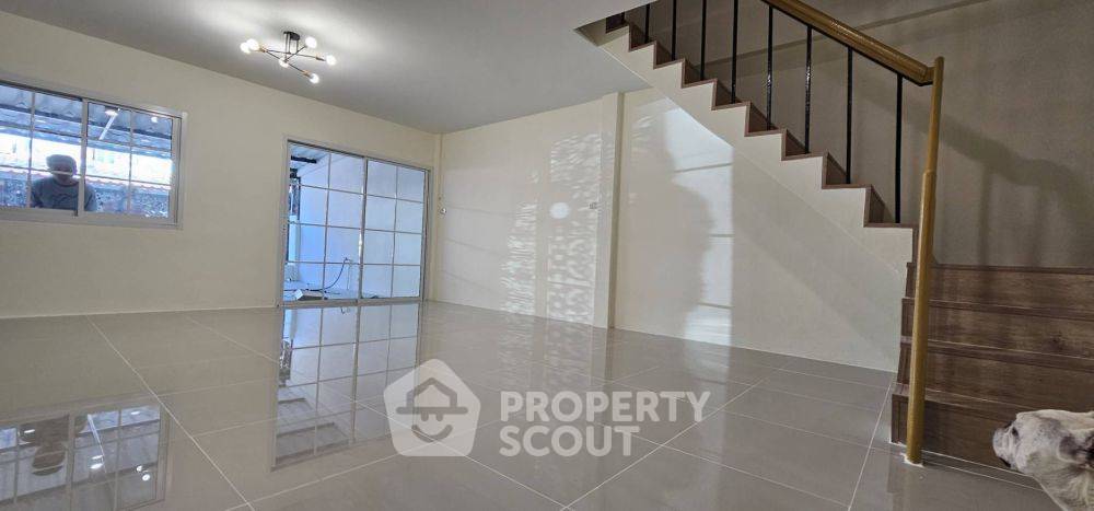 picture 2-BR Townhouse at Nilubon Ville in Bang Phli Yai (ID 2150526) - 4/10