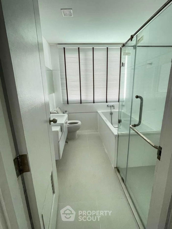 picture 2-BR Condo at Thru Thonglor in Bang Kapi (ID 1301849) - 6/9