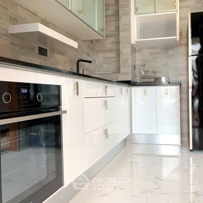 picture 1-BR Condo at Icon 3 Condominium close to Thong Lo (ID 593629) - 5/7