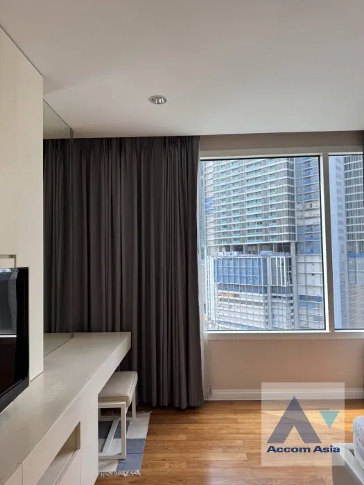 รูป 🔼🔽 AccomA 📩  3 BR Condominium @Royal Saladaeng (AA44226) - รูปที่ 9/11