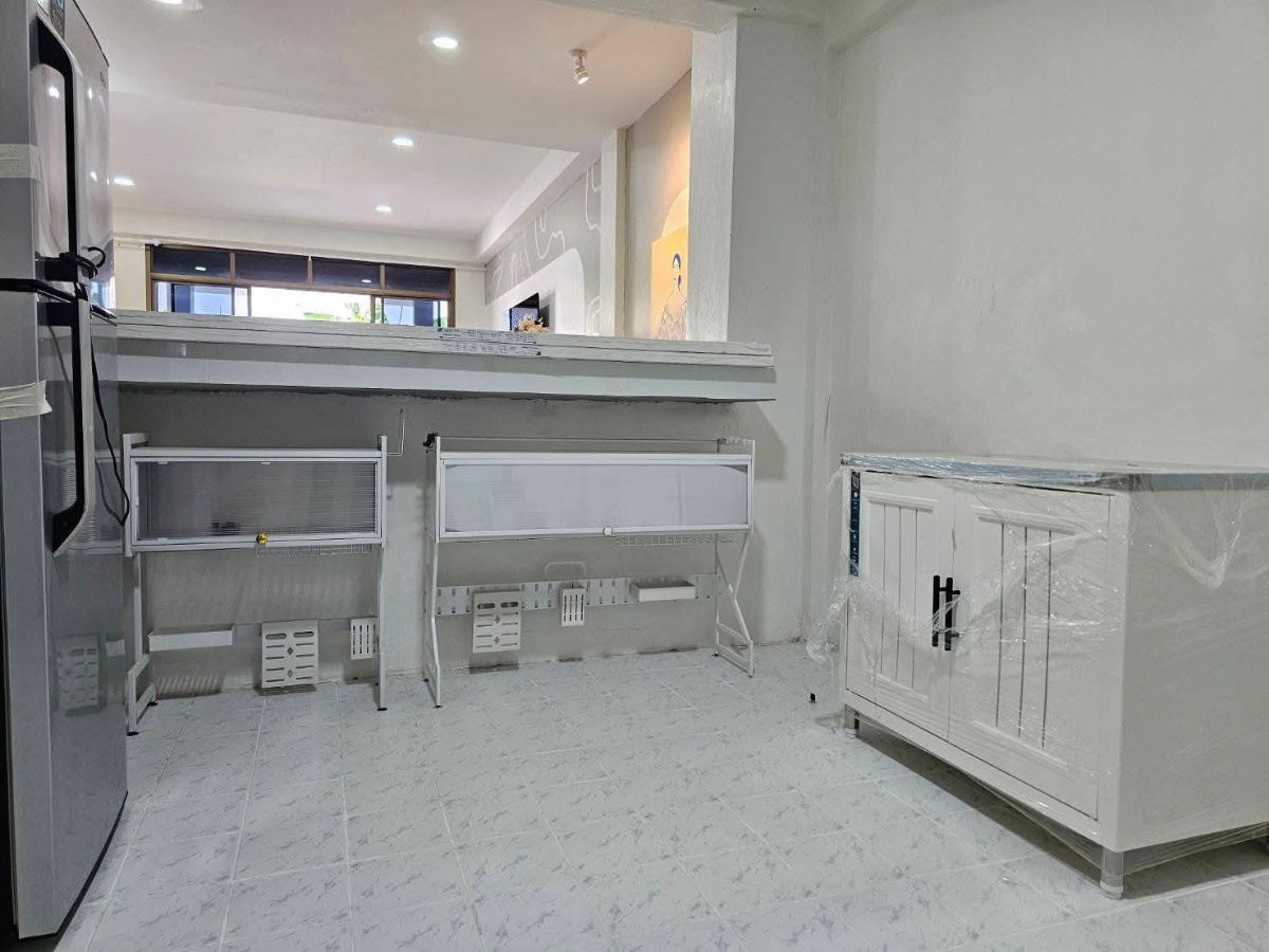 รูป ให้เช่าบ้านหลังเมญ่า 3 ห้องนอน 5 เตียง (สำหรับ 10 คน) 4 ห้องน้ำ เดินไปเมญ่า 150 เมตร วิวดอยสุเทพ - รูปที่ 7/14
