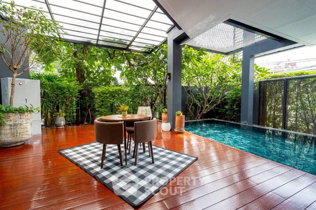 รูป วิลล่า 4-ห้องนอน ใกล้ สุขุมวิท (ID 2287218) - รูปที่ 4/20
