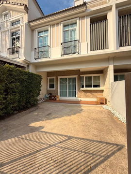 T 1434 ให้เช่า ทาวน์โฮม 2 ชั้น ม.Indy​ บางนา​-รามคำแหง​2​ บ้านสวย เฟอร์นิเจอร์ครบ พร้อมอยู่ ราคา 65,000 บาท