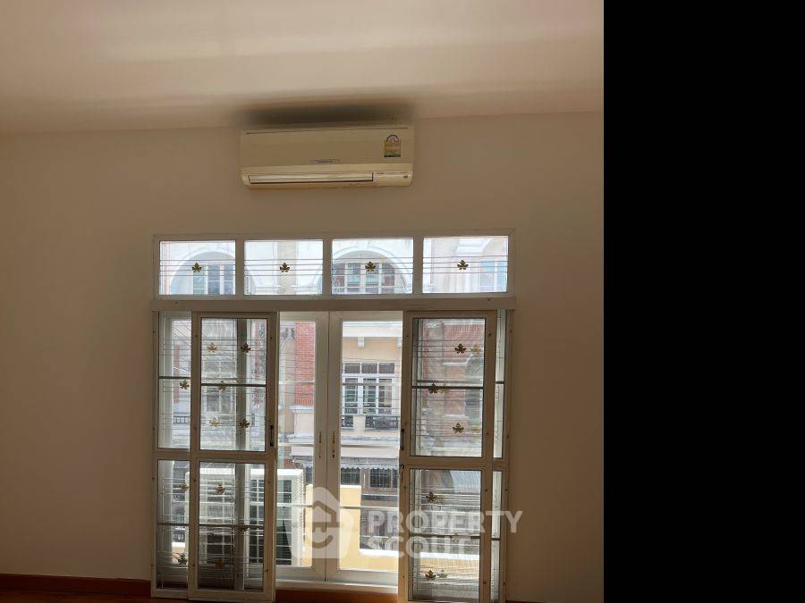 picture 3-BR House at Casa City Nuan Chan 1 in Nuan Chan (ID 2150478) - 7/10