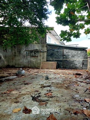 Land for sale Thonburi Vocational College : 376 m² Land for Sale in Pak Khlong Phasi Charoen (ID 1528333)