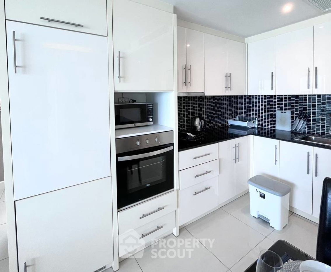 picture 3-BR Condo at Cosy Beach View close to Phratamnak (ID 2213633) - 12/18