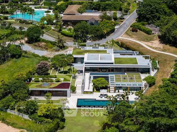 picture 4-BR Villa close to Nongnooch Garden Pattaya (ID 2026461) - 2/28