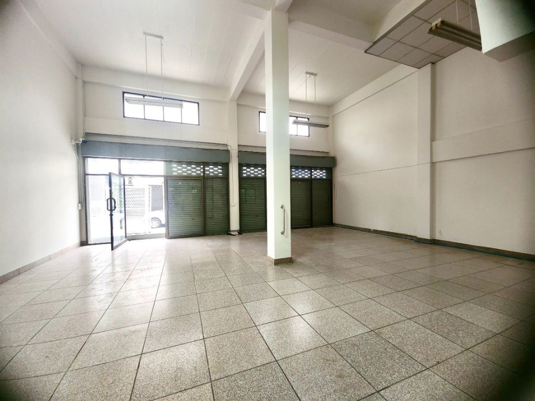 picture The Only 2-Unit Building That Serves Both Home & Business Needs!  2.5-Storey Commercial Building – Fully Renovated at Sritong 2 Village - 4/13