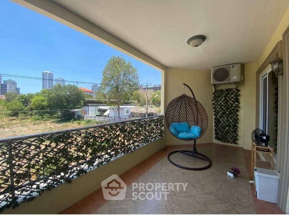 picture 2-BR Condo at Nordic Park Hill close to Phratamnak (ID 2285493) - 5/12