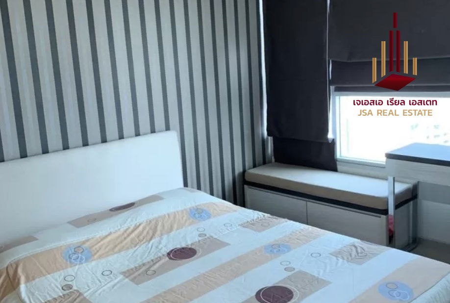 picture ✨ For Sale: Life Ratchadapisek Condo ✨  💰 Only 3,800,000 THB - 1/5