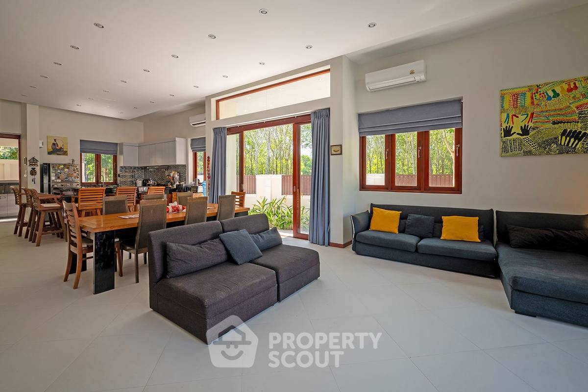 picture 4-BR Villa in Pa Khlok (ID 2003201) - 2/24