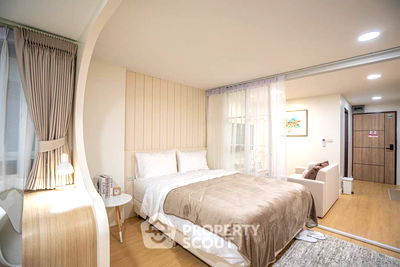 Condos for sale 700 Year Sports Arena Chiang Mai : 1-BR Condo at Hillside Condominium 2 close to Nimmanhaemin (ID 2070777)