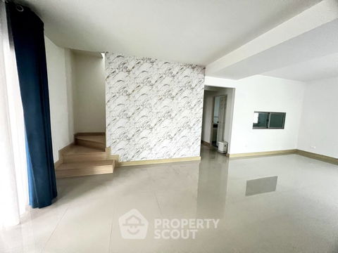 3-BR House at Life Home Baan Bueng in Ban Bueng (ID 2231375)