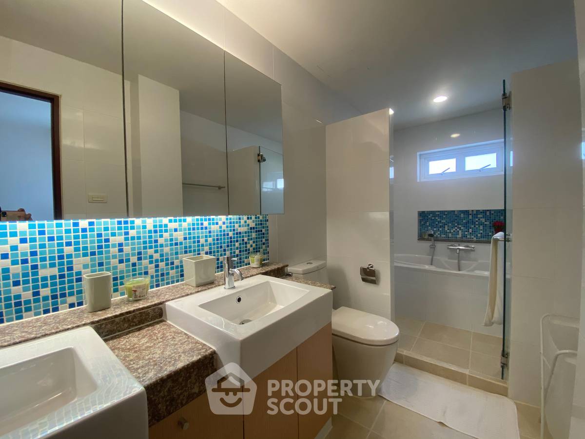picture 2-BR Condo at The Residence Sukhumvit 52 Condominium near BTS On Nut (ID 218159) - 5/12