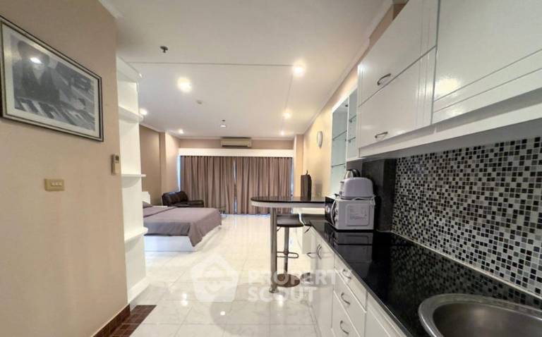 picture Studio Condo at View Talay 8 Condominium Jomtien close to Jomtien Beach (ID 1863887) - 3/5