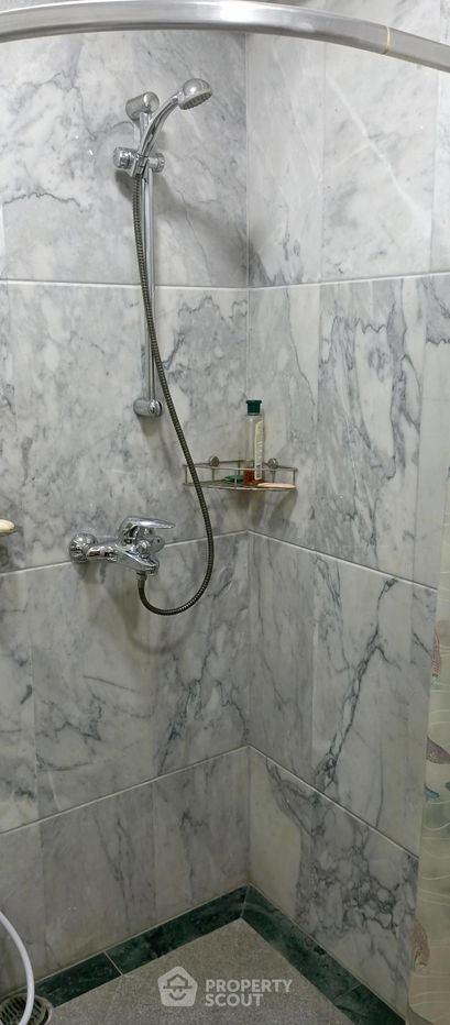 picture 3-BR Condo at Siam Penthouse 1 Condominium near BTS Nana (ID 2054780) - 5/38