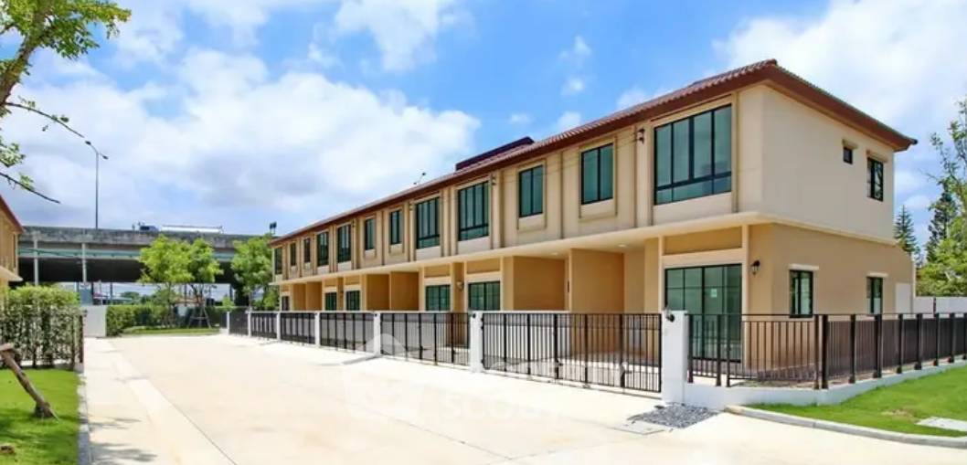 picture 3-BR Townhouse at Pruksa Ville Theparak - Srinakarin in Phraeksa Mai (ID 2146545) - 2/6