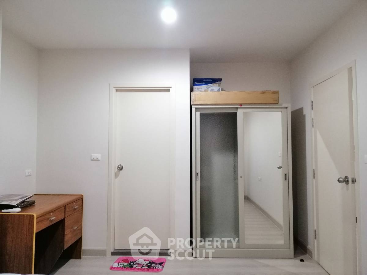 picture 1-BR Condo at Motif Condo Wongwian Yai-Talat Phlu near BTS Pho Nimit (ID 370890) - 12/14