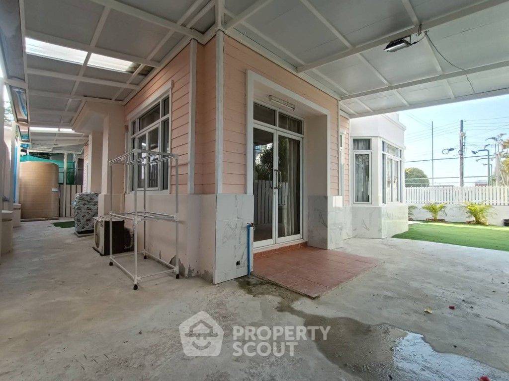 รูป บ้าน 3-ห้องนอน ใกล้ เมืองพัทยา (ID 1534328) - รูปที่ 6/20