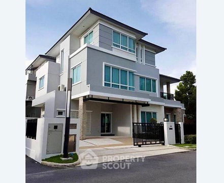 5-BR House at Grand Bangkok Boulevard Rama 9-Srinagarindra close to Krungthep Kreetha (ID 2147311)
