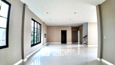 Houses for sale Sinsakhon Printing City Industrial Estate : 4-BR House at Narasiri Rama 2 in Samae Dam (ID 2150234)