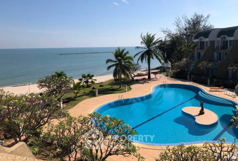 picture 3-BR Condo at Cha-am Royal Beach Condominium close to Chaosamran Beach (ID 1572179) - 2/5