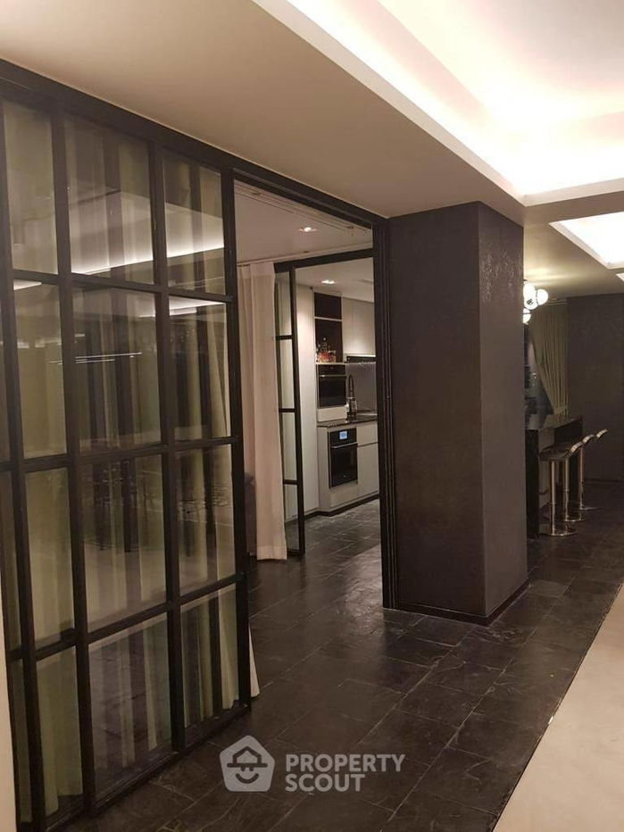 picture 2-BR Condo at Icon 1 Condominium close to Thong Lo (ID 883441) - 9/18