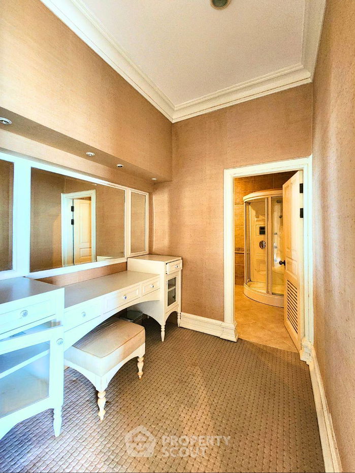 picture 6-BR Condo at Cha-Am Grand Condotel close to Cha-Am Beach (ID 2278619) - 17/33