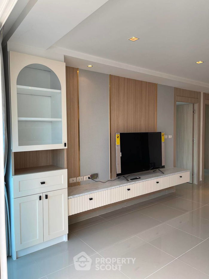 picture 2-BR Condo at Nova Ocean View Condominium close to Phratamnak (ID 1530864) - 8/26