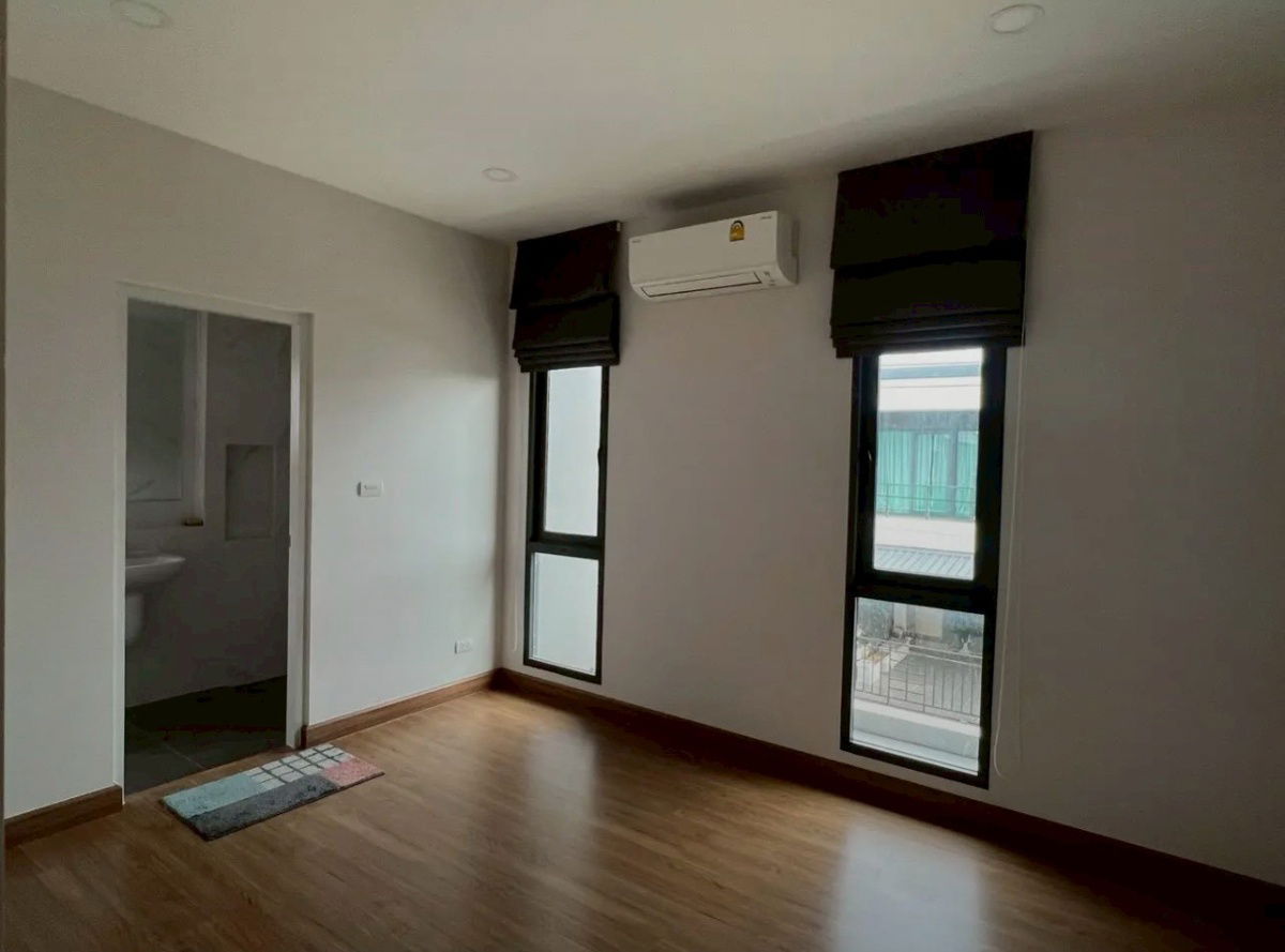 รูป 🏡 ให้เช่าบ้านเดี่ยว 2 ชั้น Centro ดอนเมือง–แจ้งวัฒนะ บ้านสวย พร้อมอยู่ 4 ห้องนอน 4 ห้องน้ำ ดินทางสะดวก ทำเลใกล้เมืองทอง - รูปที่ 6/10